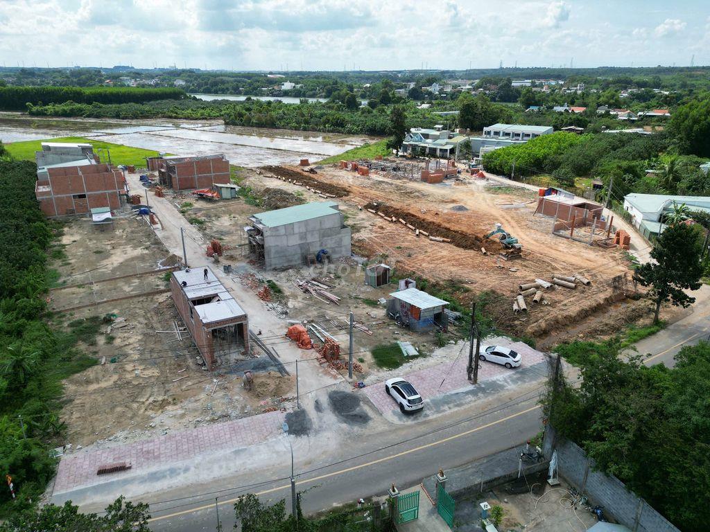 Đất mặt tiền kinh doanh