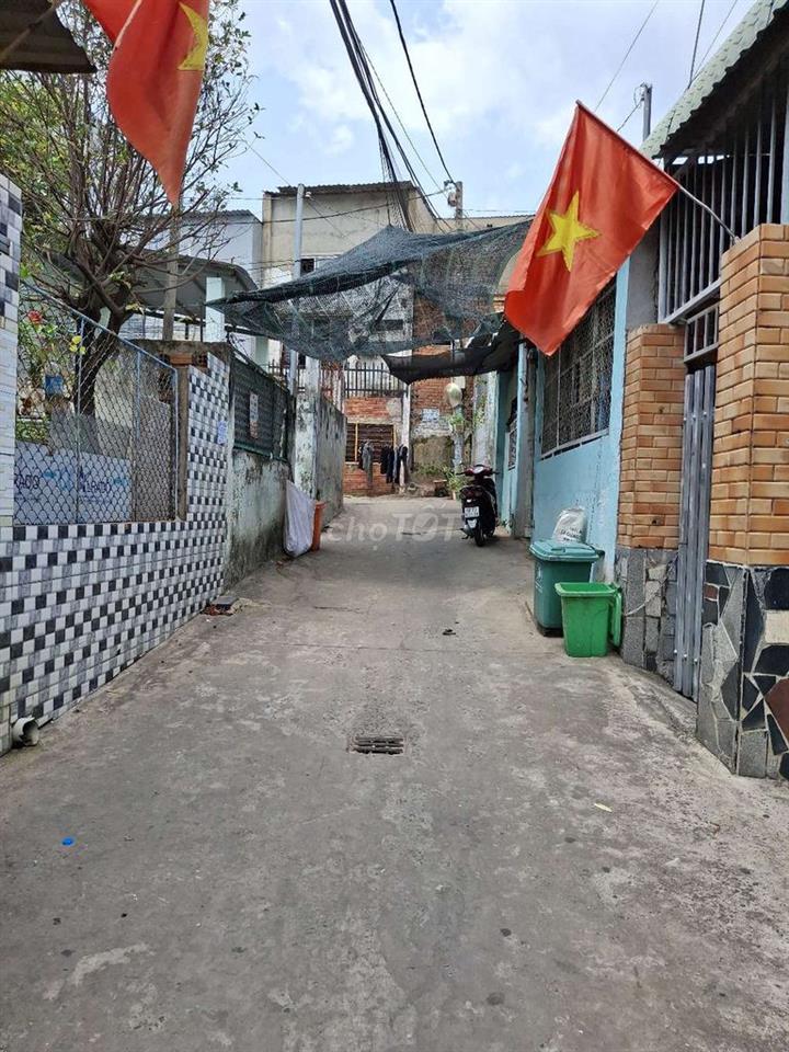 Bán dãy trọ 8 phòng dt 5x26