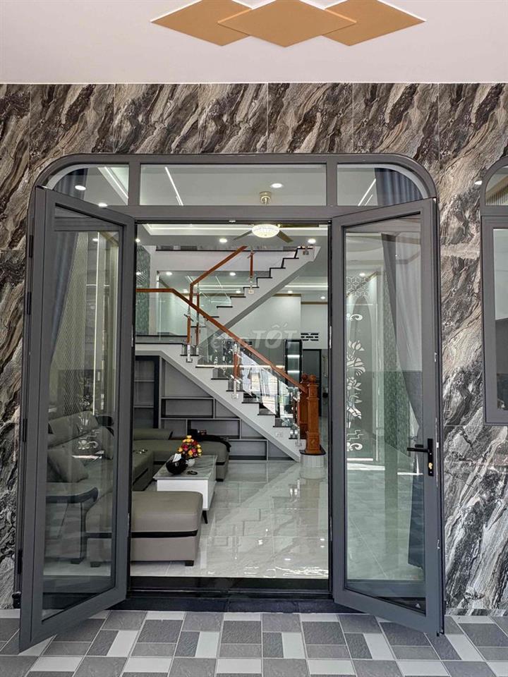 LAVENDER CITY diện tích 90m2 giá bán chỉ 3.xxx tỷ