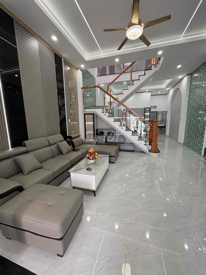 LAVENDER CITY diện tích 90m2 giá bán chỉ 3.xxx tỷ