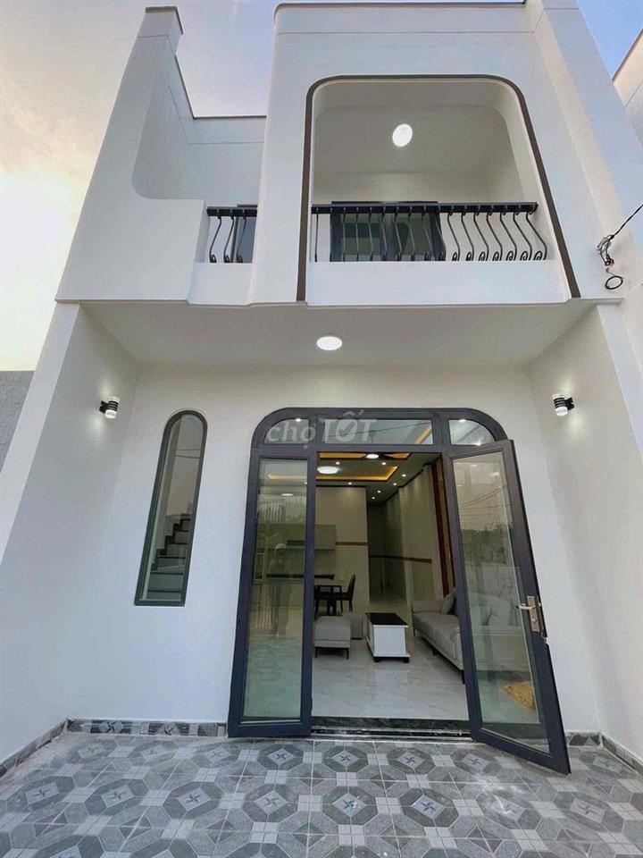 Bán nhà đẹp giá cả ưu đãi