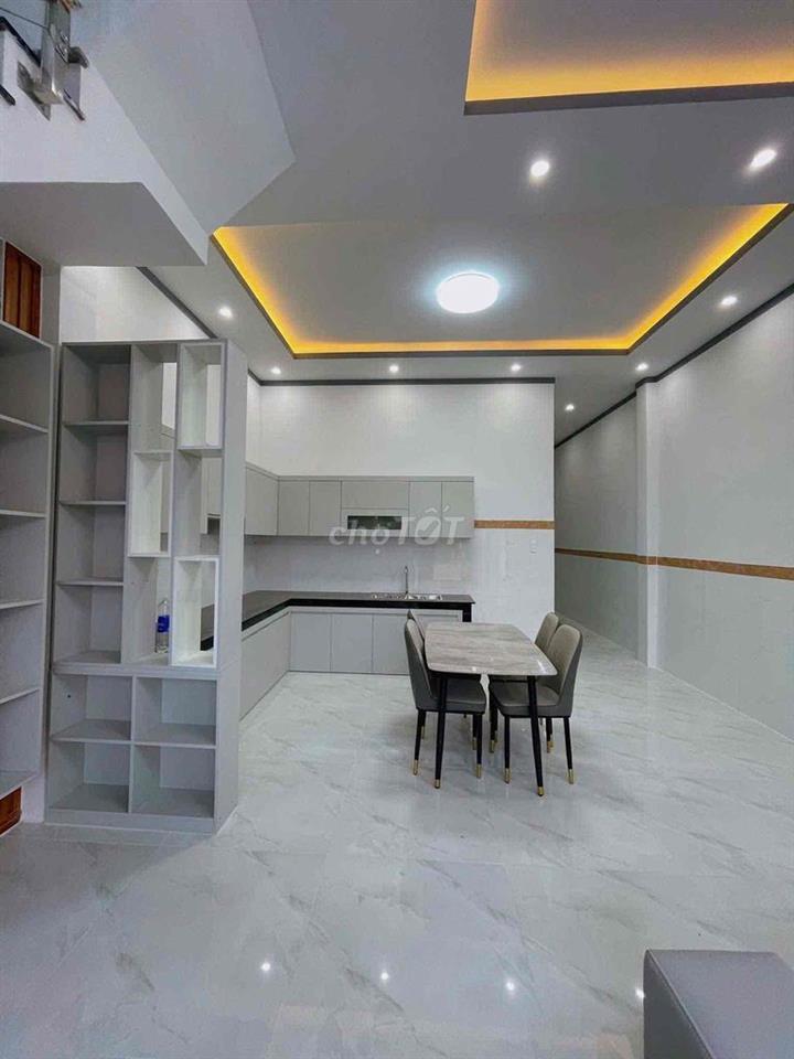 Bán nhà đẹp giá cả ưu đãi