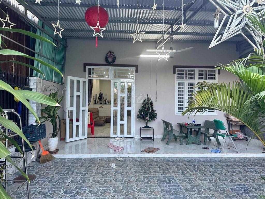 bán nhà Bảo vInh A, nhà mới đẹp, diện tích rộng