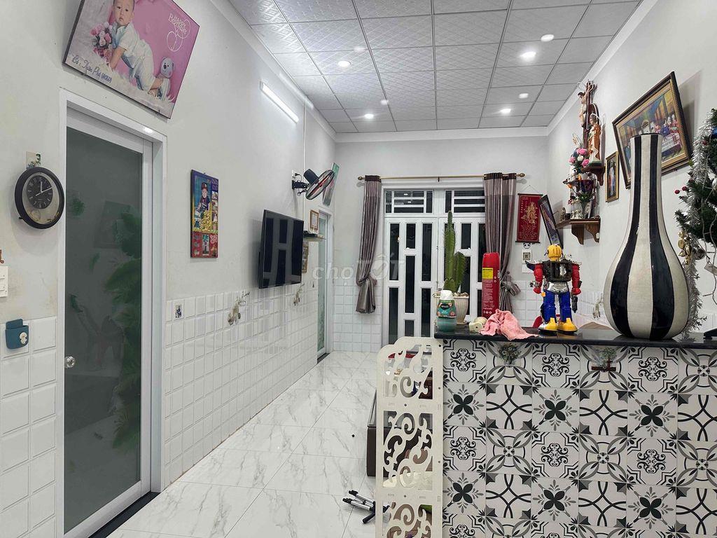 bán nhà Bảo vInh A, nhà mới đẹp, diện tích rộng