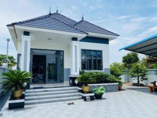 Chính chủ - Mua đất tặng nhà kiên cố, 1 xào đất mặt tiền Nguyễn hoàng