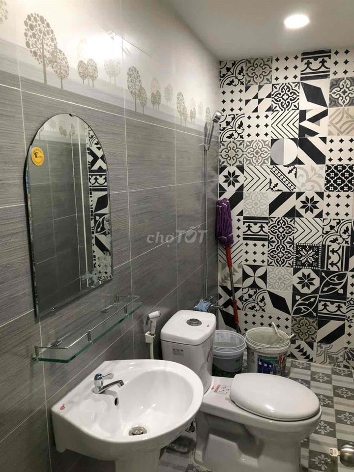 BÁN NHÀ HẺM 2 MẶT TIỀN (2 LẦU)