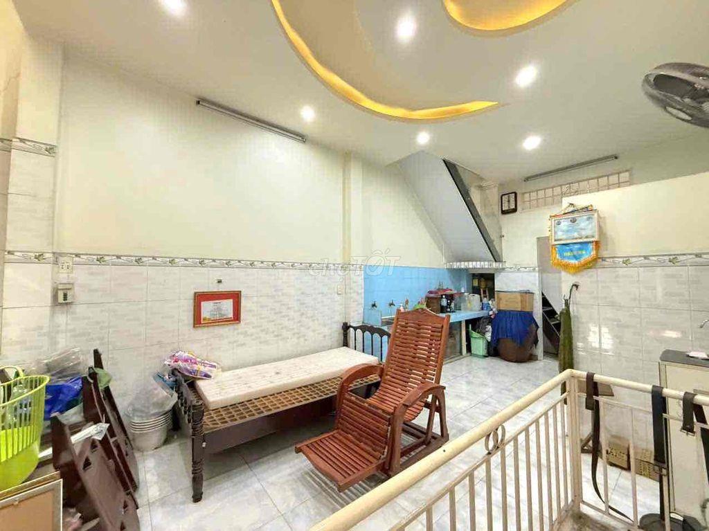 NT097 cho thuê nhà mặt tiền quốc lộ 1A
