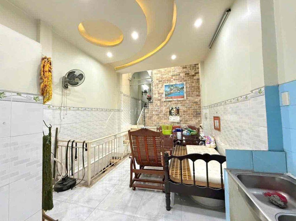 NT097 cho thuê nhà mặt tiền quốc lộ 1A