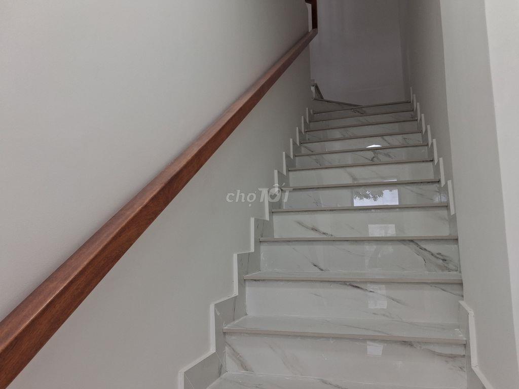 Cho thuê căn shophouse Aqua City vị trí đẹp