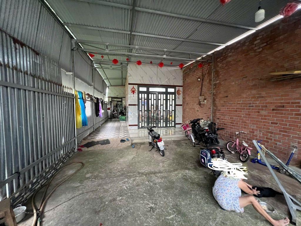 Cho thuê nhà ấp 10 Bình Sơn Long Thành