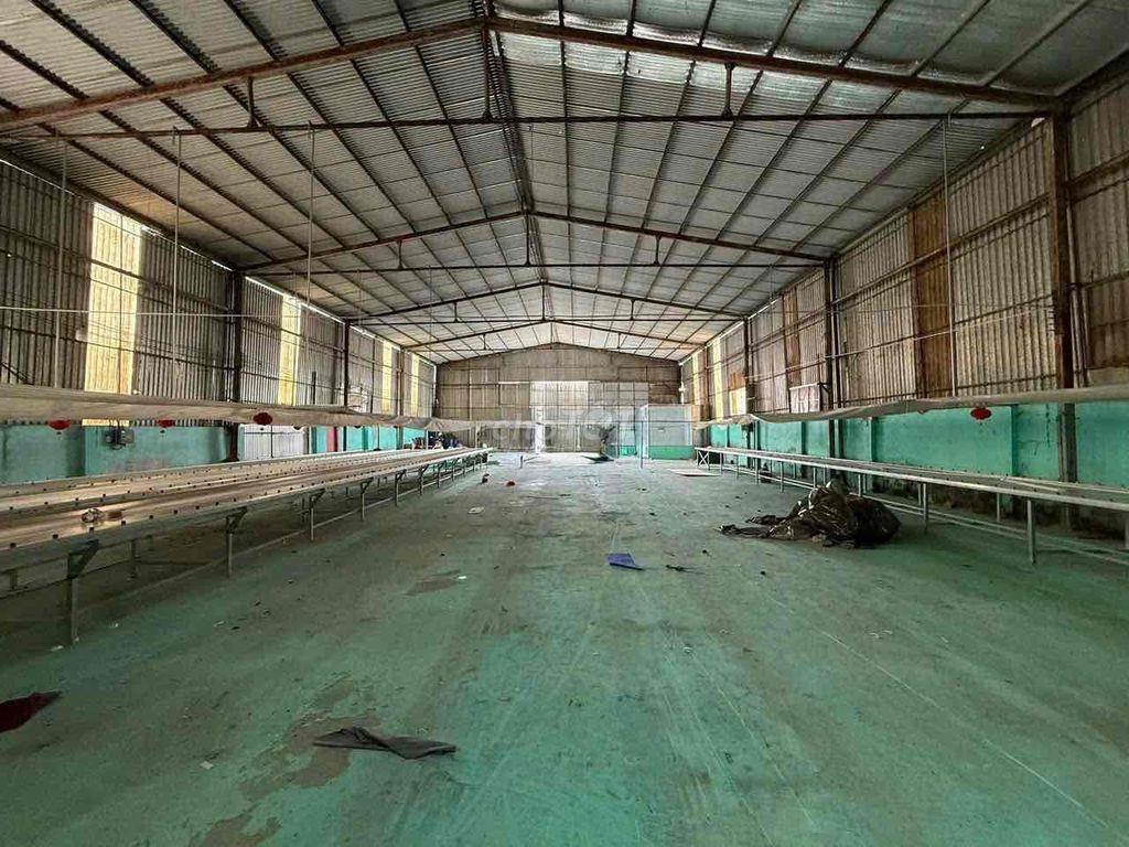 Cho thuê mặt bằng KD (1,100m2) MT 10m (dân cư sầm uất), Trảng Dài