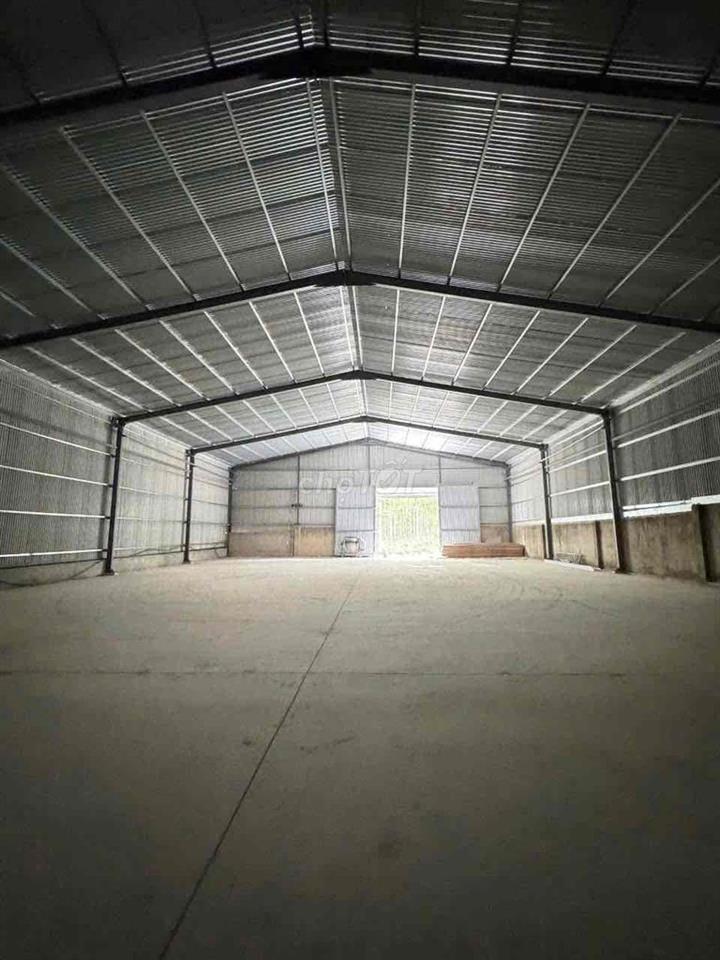 Cho thuê nhà xưởng (600m2, điện 3Fa) phường Hố Nai, Đồng Nai.