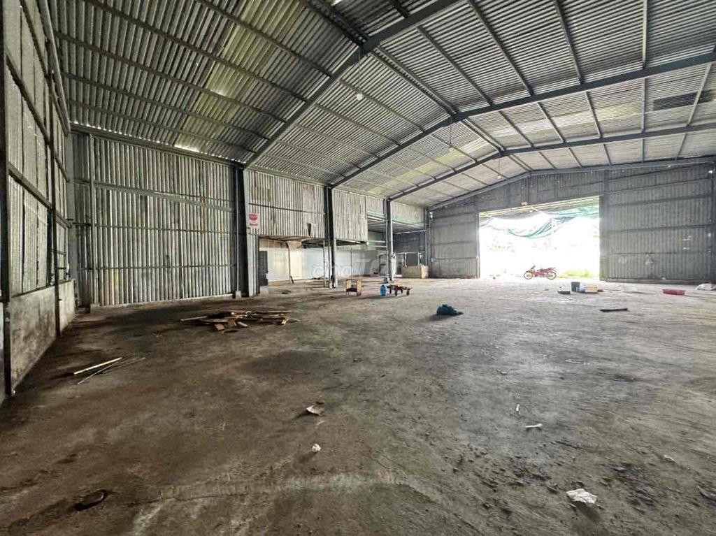 Cho thuê nhà & xưởng (550m2, điện 3Fa) KP4 Trảng Dài - Đồng Nai.