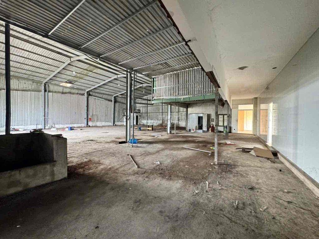 Cho thuê nhà & xưởng (550m2, điện 3Fa) KP4 Trảng Dài - Đồng Nai.