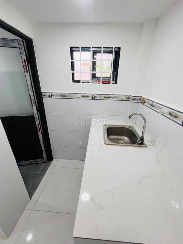 Nhà sổ chung mini gần trường tiểu học và Giáo xứ Bình Chiểu
