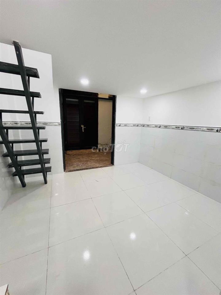 Nhà sổ chung mini gần trường tiểu học và Giáo xứ Bình Chiểu