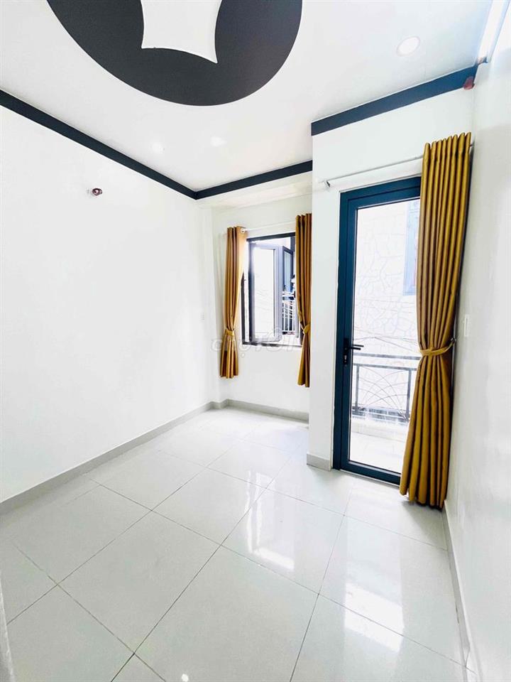 Nhà Sổ Chung lầu trệt gần trường tiểu học Đông Hoà C