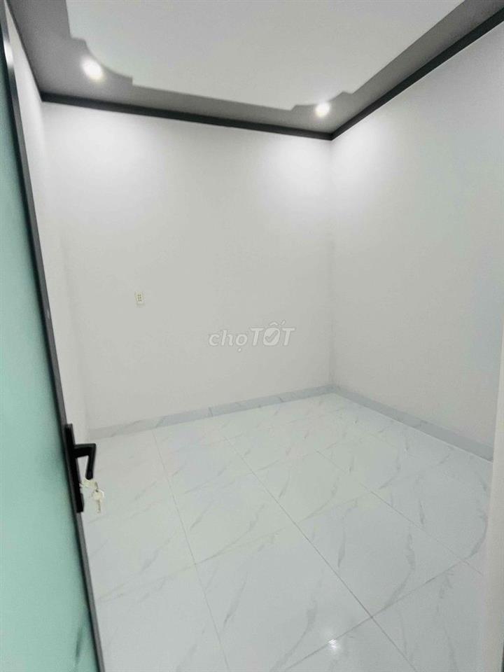 Nhà SHR_giáp Thủ Đức_40m2 Thổ cư _lầu trệt