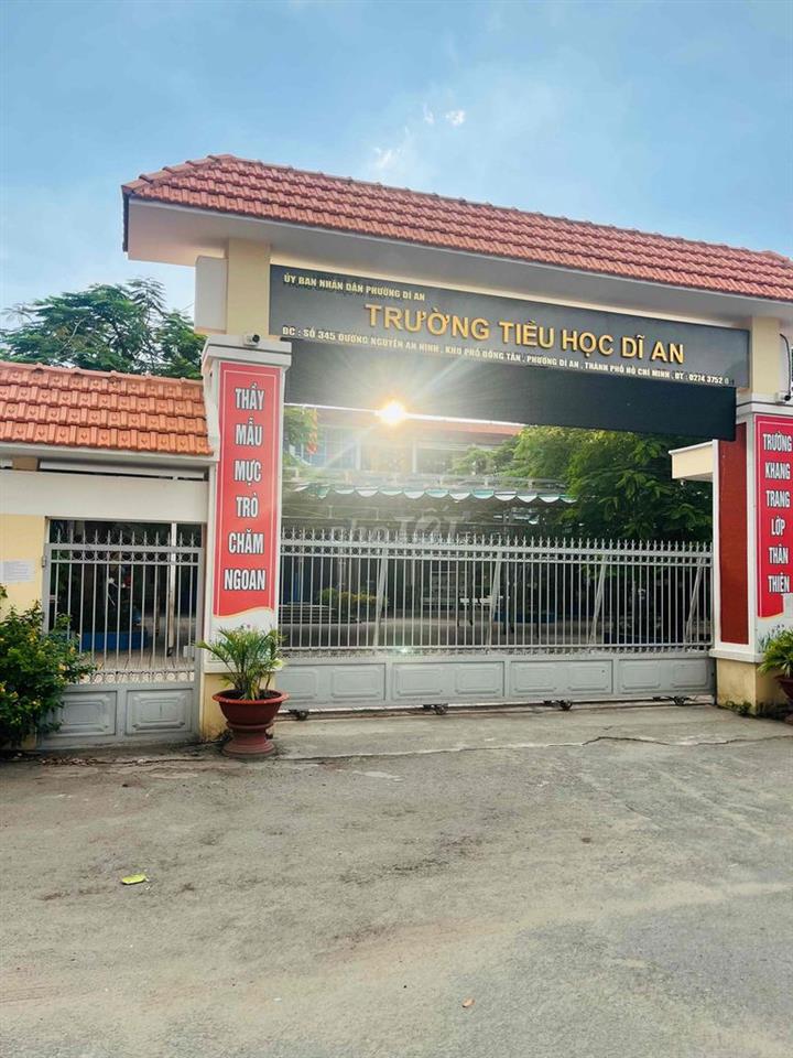 Nhà SHR lầu Trệt 3pn 64m2 Phan Bội Châu P.Dĩ An