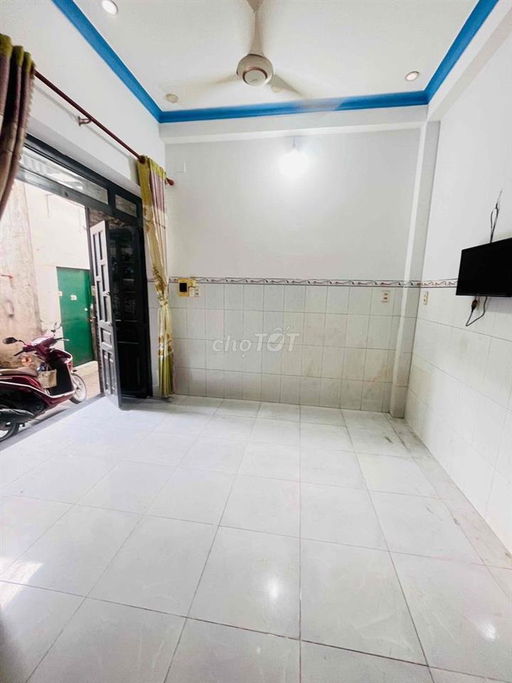 Nhà sổ hồng riêng DT 25,6m2_ phường Dĩ An TPHCM