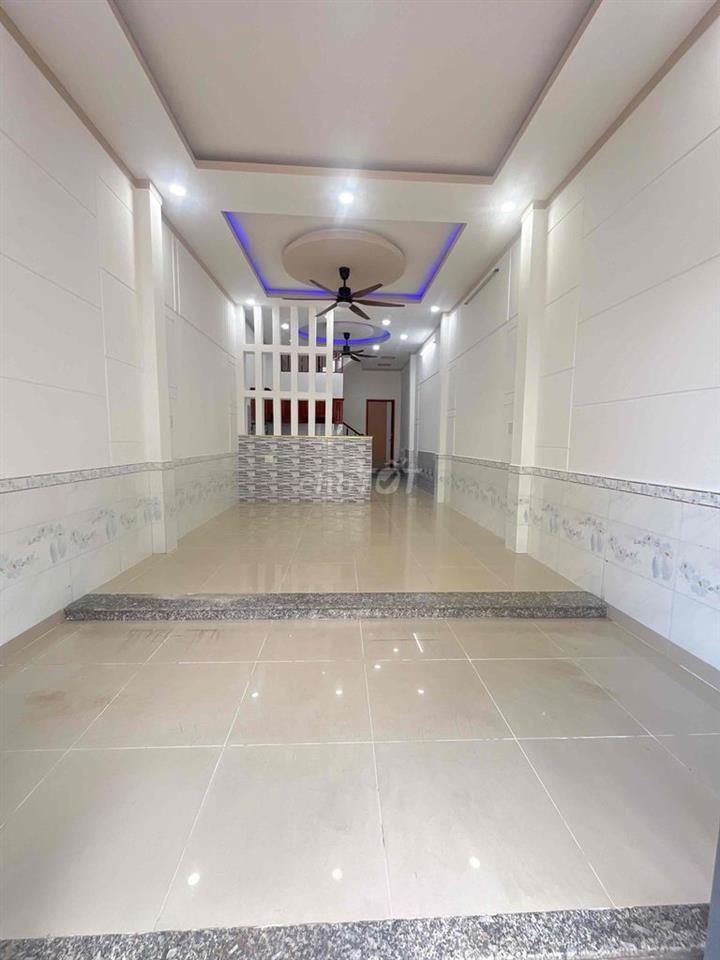 Nhà SHR liền kề khu dân cư sát quốc lộ 1k