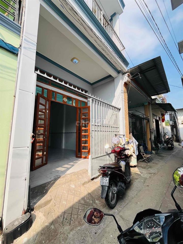Nhà SHR p.Đông Hoà _gần siêu thị Go_Lầu Trệt_4pn_Dt 56m2