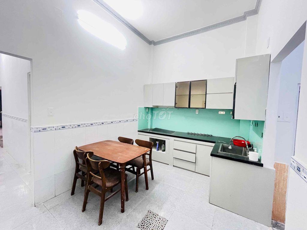 Nhà SHR p.Đông Hoà _gần siêu thị Go_Lầu Trệt_4pn_Dt 56m2