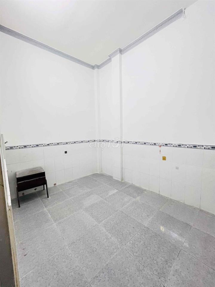 Nhà SHR p.Đông Hoà _gần siêu thị Go_Lầu Trệt_4pn_Dt 56m2
