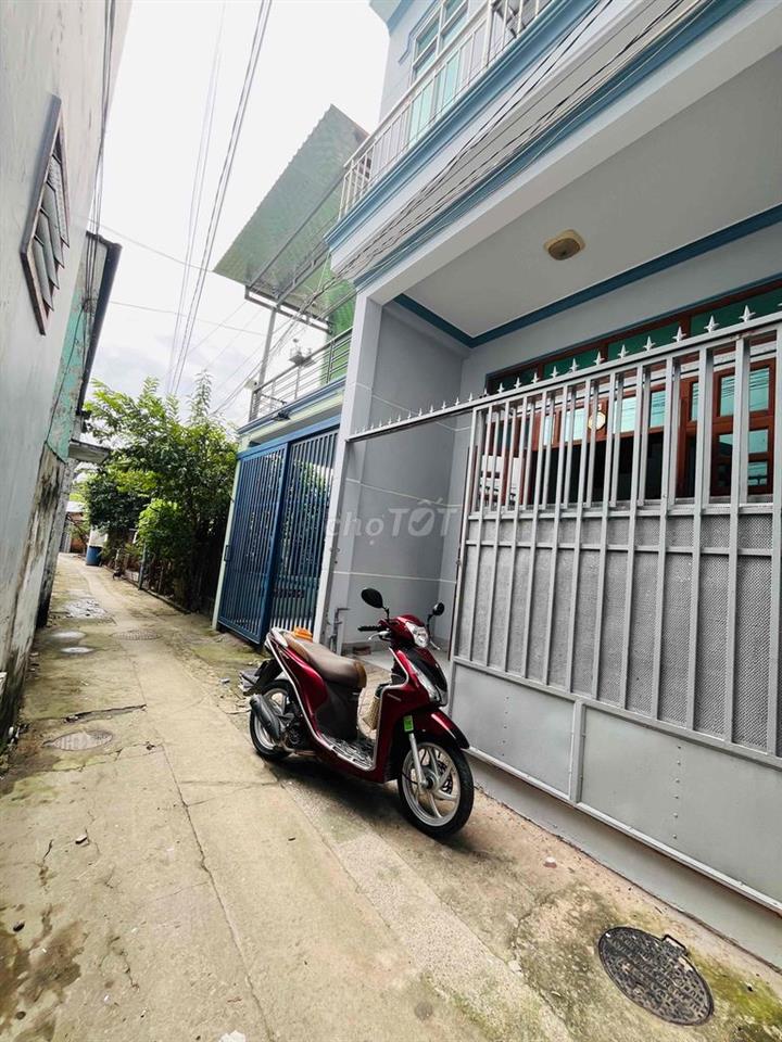 Nhà SHR p.Đông Hoà _gần siêu thị Go_Lầu Trệt_4pn_Dt 56m2