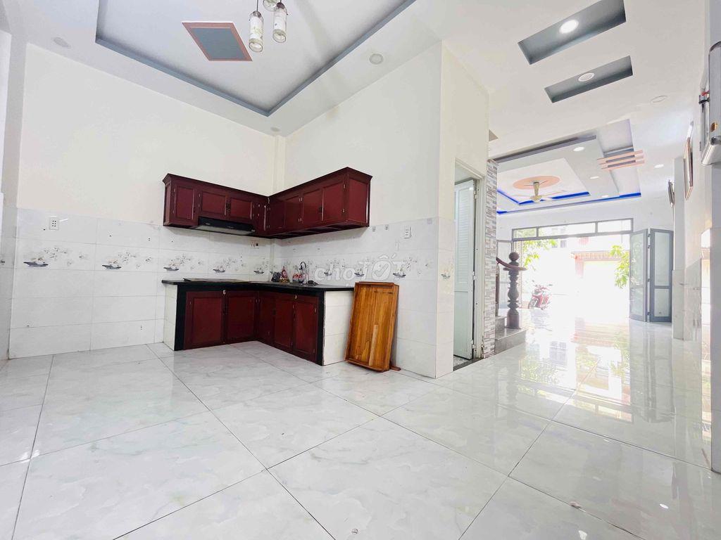 Nhà Đã Hoàn Công khu nhà ở Thắng Lợi - gần Vincom 550. Trục chính Đs1