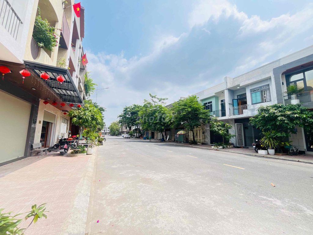 Nhà Đã Hoàn Công khu nhà ở Thắng Lợi - gần Vincom 550. Trục chính Đs1