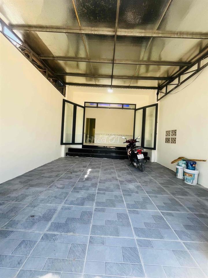 Nhà sổ hồng riêng Sân ô tô DT 95,6m2