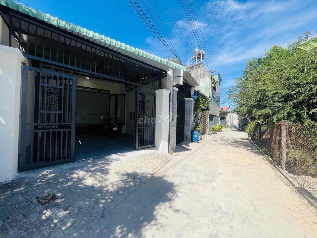 Nhà sổ hồng riêng Sân ô tô DT 95,6m2