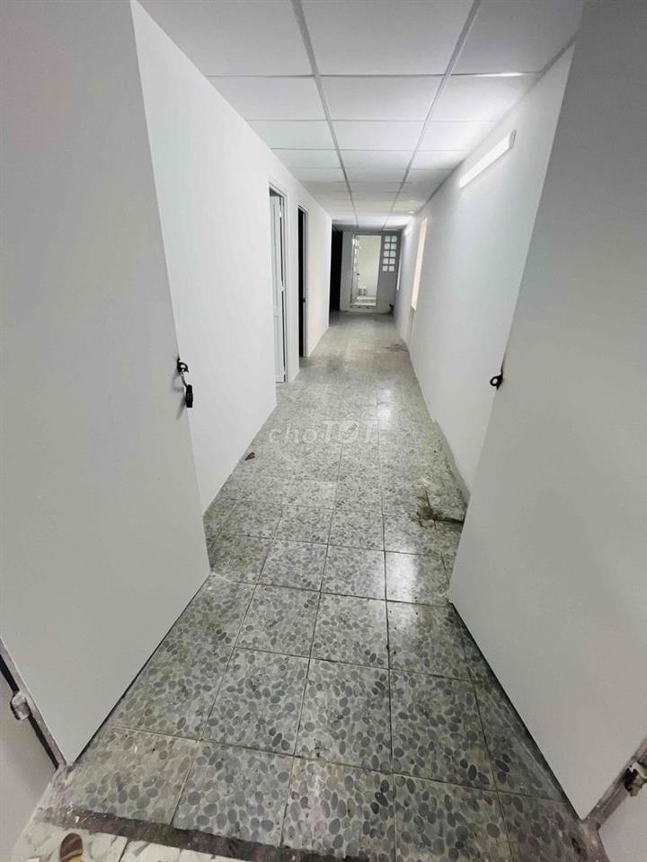 DT 157m2 Tc 100% ngay ngã ba Cây Điệp