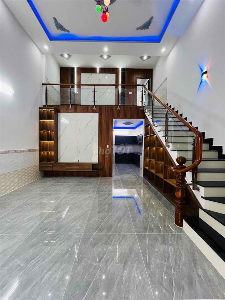 Nhà SHR p.ĐÔNG Hoà 57m2 đường ô tô Nguyễn Công Hoan vô chút