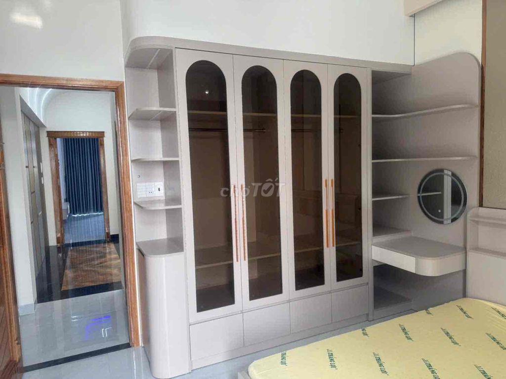 MẶT TIỀN NGUYỄN HỮU CẢNH p. Đông Hoà TPHCM