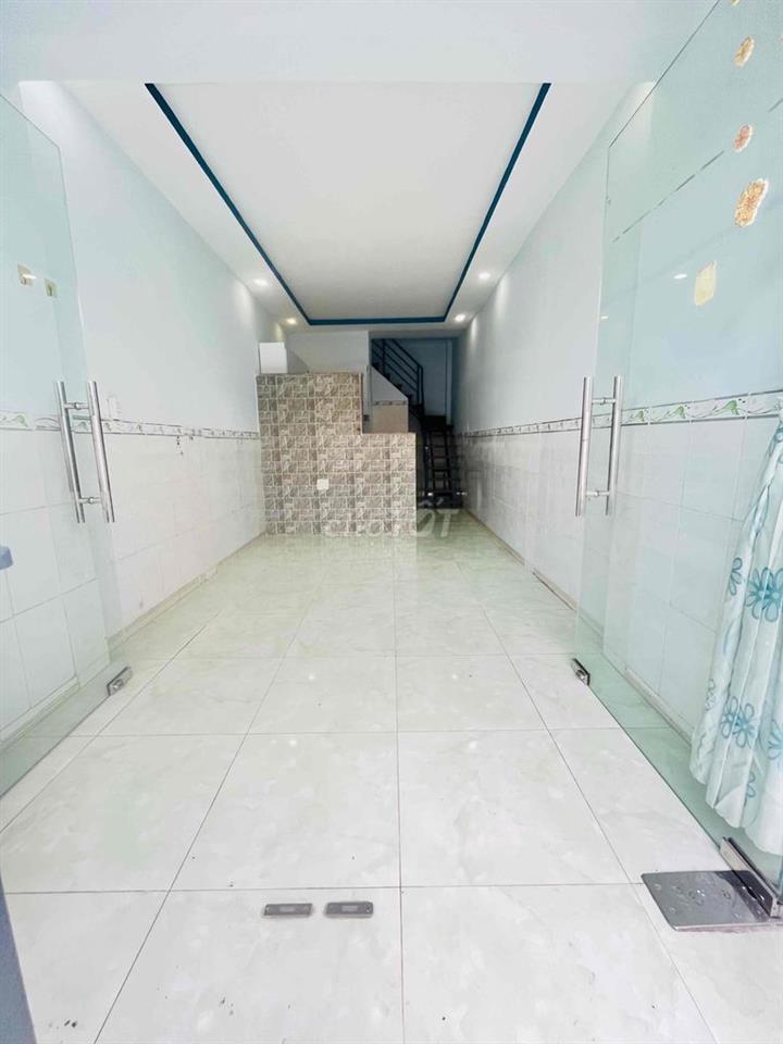Nhà SHR lầu trệt mặt tiền đường nhựa Nguyễn Bính Dt 27,3m2