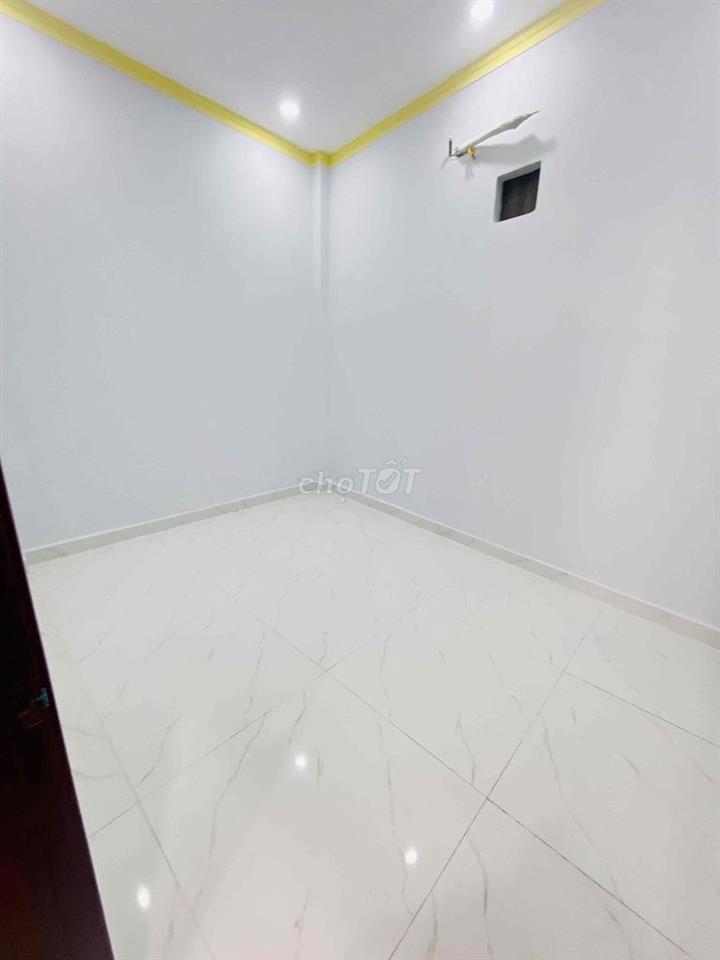 Nhà Đã Hoàn Công SHR lầu trệt gần làng đại học quốc gia