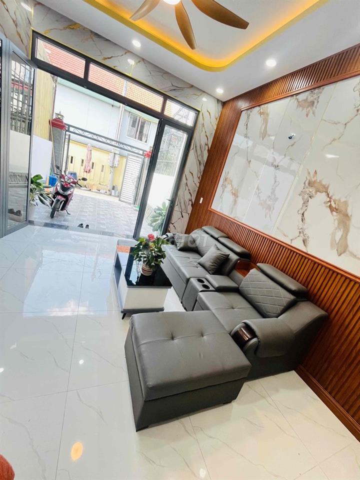 Nhà Đã Hoàn Công SHR lầu trệt gần làng đại học quốc gia
