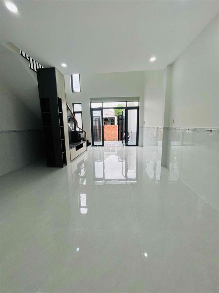 Nhà SHR DT 99,5m2 (5x20m) 3pn ngay trường học Đường Đặng Văn Mây vô