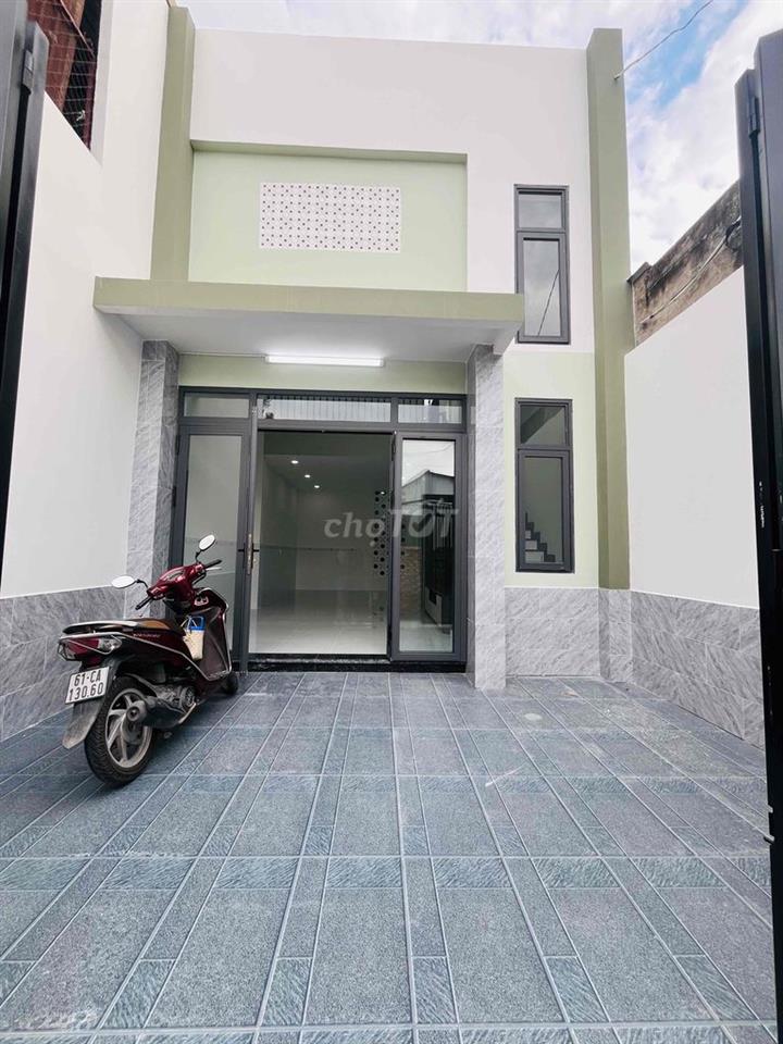 Nhà SHR DT 99,5m2 (5x20m) 3pn ngay trường học Đường Đặng Văn Mây vô