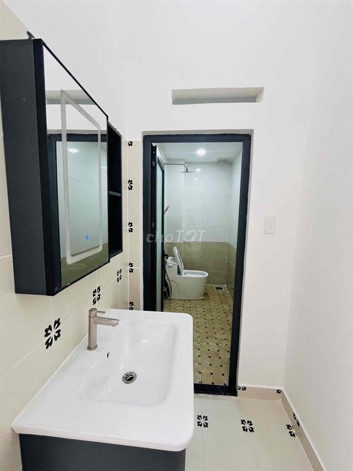 Nhà SHR DT 99,5m2 (5x20m) 3pn ngay trường học Đường Đặng Văn Mây vô