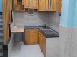 Nhà SHR P. Long Trường_DT 33,8m2_lầu trệt 2pn2wc
