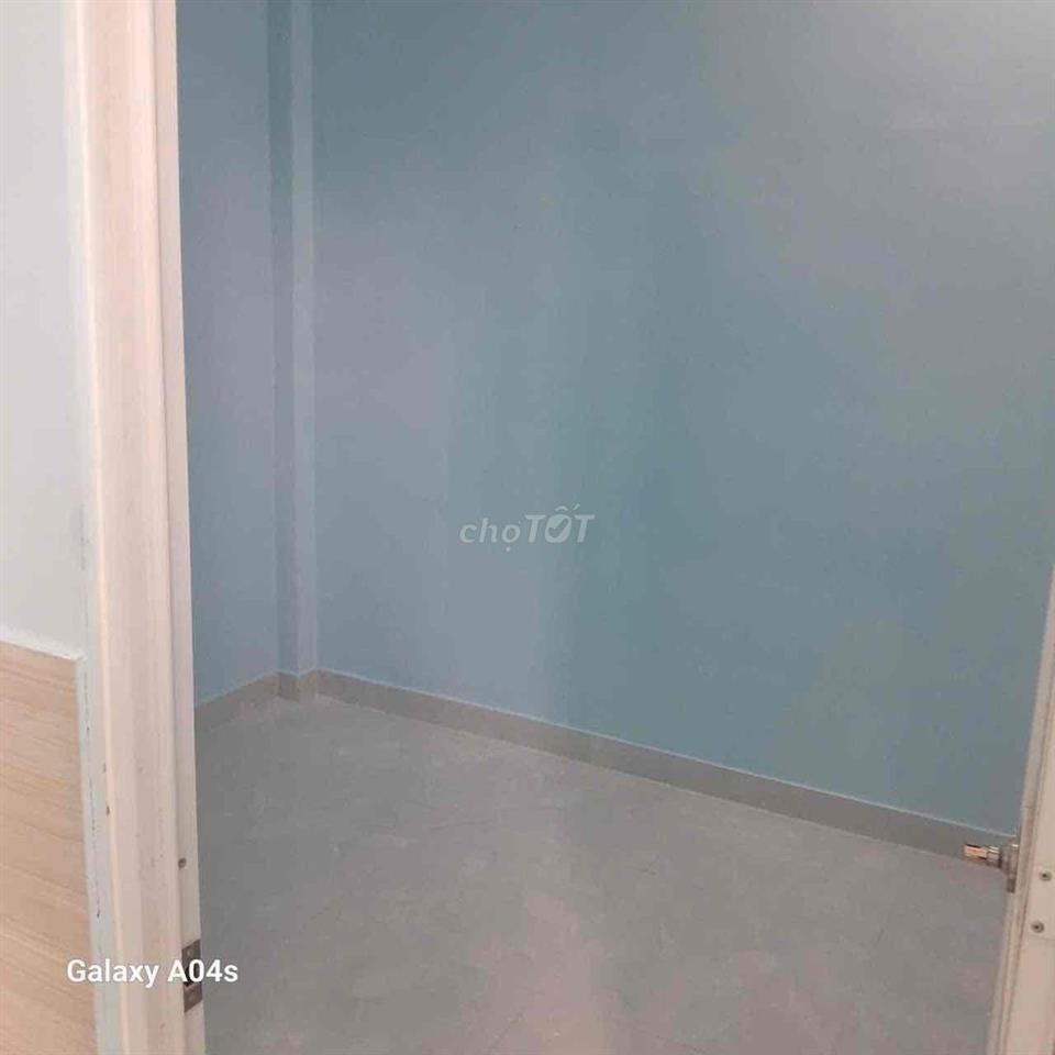Nhà SHR P. Long Trường_DT 33,8m2_lầu trệt 2pn2wc