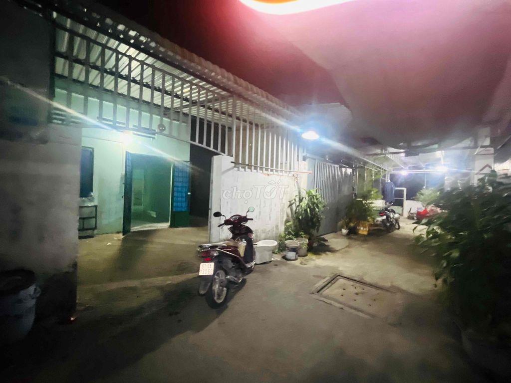 Nhà Diện tích 72m2(ngang 6m) chợ Đoàn Thị Kia _ sổ chung
