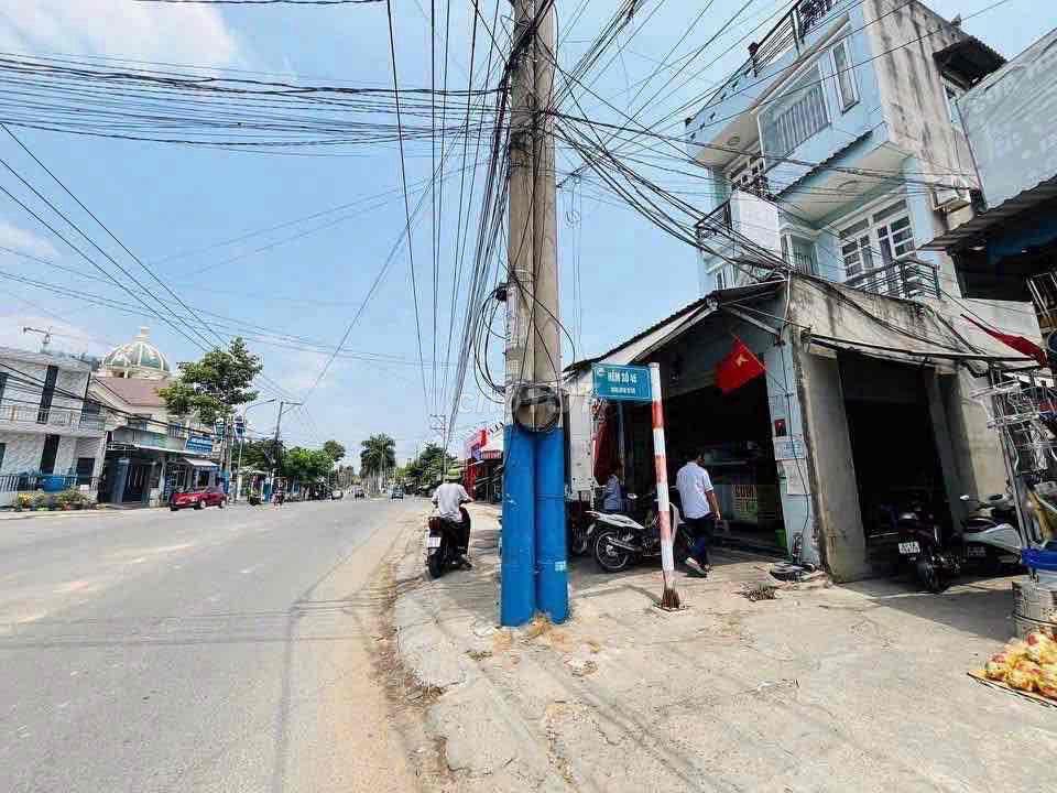 Nhà SHR DT 58,7m2 tc 100% ở hẻm 45 Huỳnh Thị Tươ