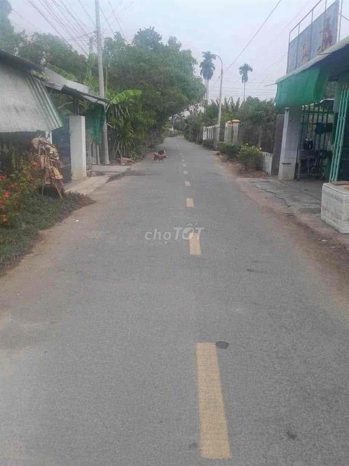 Đất SHR Dt 251,8m2 tc 100m2