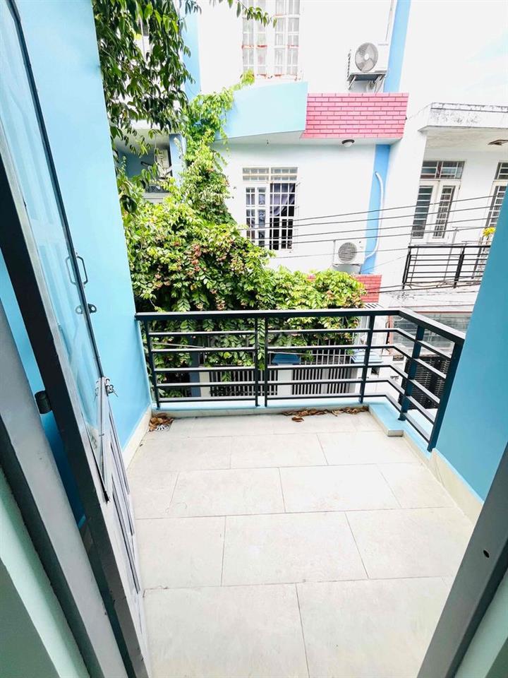 Nhà SHR lầu trệt gần chợ Dĩ An DT 44,1m2 hẻm Trần Quốc Toản