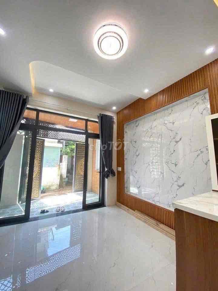 Nhà đã Hoàn Công lầu trệt DTSD 117,3m2 gần chợ Tân Vạn
