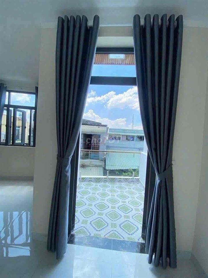 Nhà đã Hoàn Công lầu trệt DTSD 117,3m2 gần chợ Tân Vạn